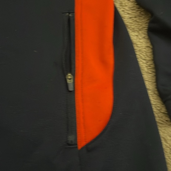 Nike UVA Tech - Picture 4 of 5